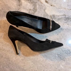 Banana Republic Black Suede Pumps Size 11